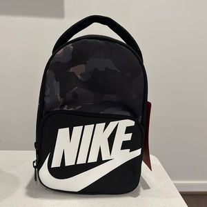 Nike Insulated Lunch Box